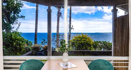 Oceanfront in Hilo Hale Kai Suites Bamboo Room - King Bed, Private Bathroom