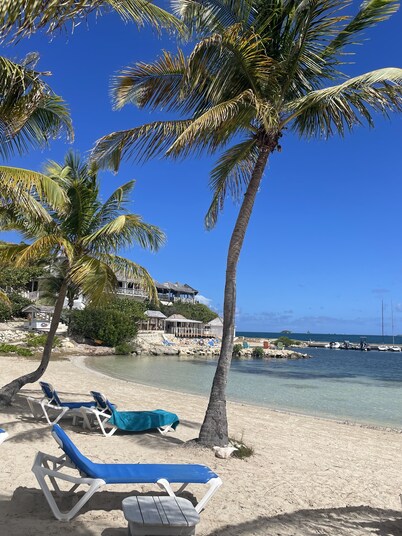 Luxurious Bay View One Bed luxury Villa