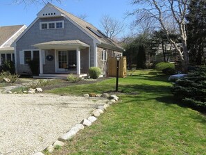 Exterior - Walk to the beach at Little Pleasant Bay from this newly decorated cottage! (Orleans)