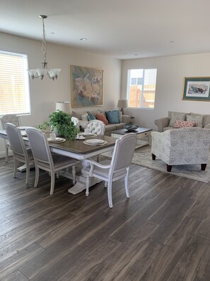 Interior - Beach home near Vandenberg AFB , golf, wine, Pismo, solving, Santa Barbara. (Guadalupe)