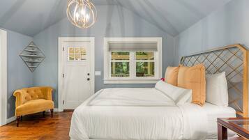 1 bedroom, desk, iron/ironing board, free WiFi