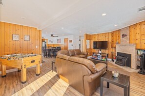 Smart TV, fireplace, offices