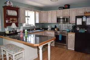 Mikroaaltouuni, uuni, astianpesukone