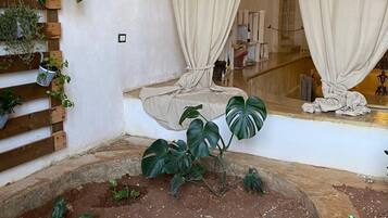 Enceinte de lâhĂ©bergement