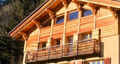 Chalet D'alpage Entièrement Exposé sud au Pied du Mont Blanc
