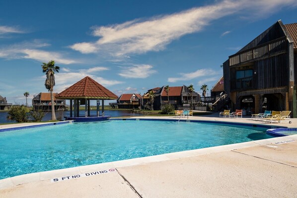 Appartamento, bagno privato, vista mare (27 Dunes) | Piscina all'aperto