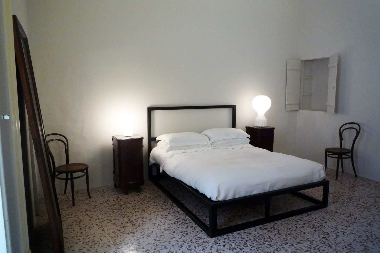 Heritage urban villa with private hanging garden