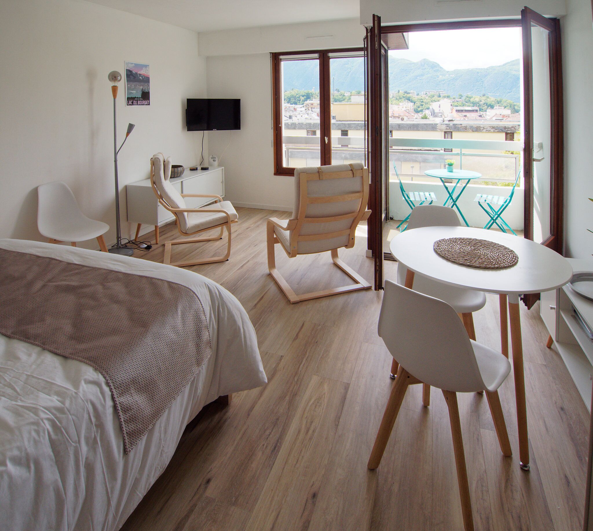 Quiet 3 *** studio, 28 m², in the heart of Aix with balcony