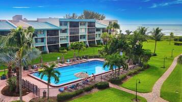 Piscine extérieure, piscine chauffée