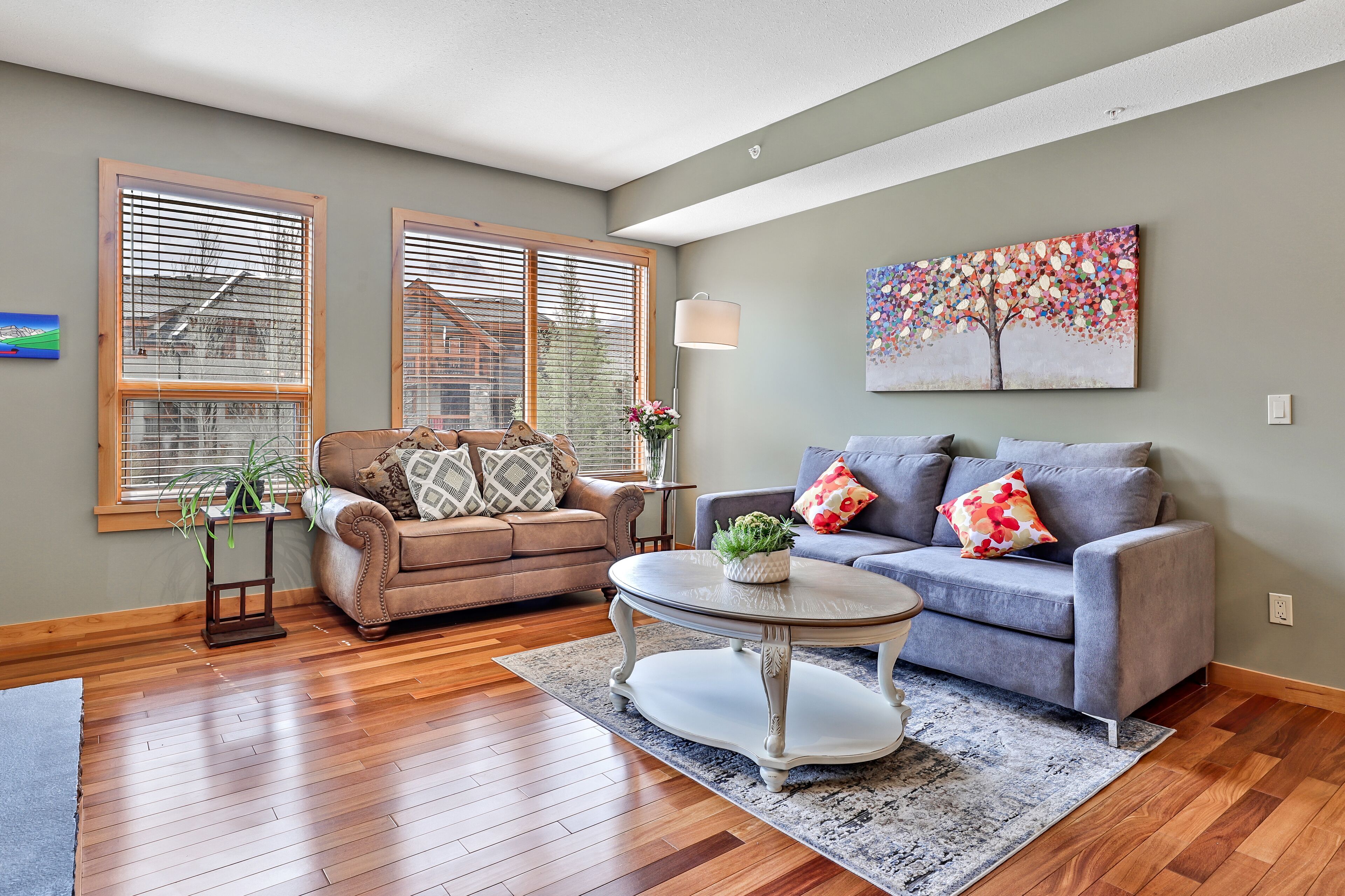 Gorgeous Luxury Mountain View Condo