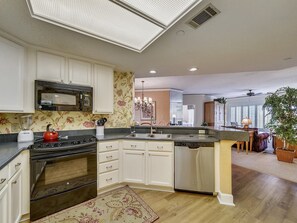 Fridge, microwave, oven, dishwasher - 506 Windsor Place ~ Perfect Getaway! Top Floor Beach, Ocean & Pool Views! (Hilton Head Island)