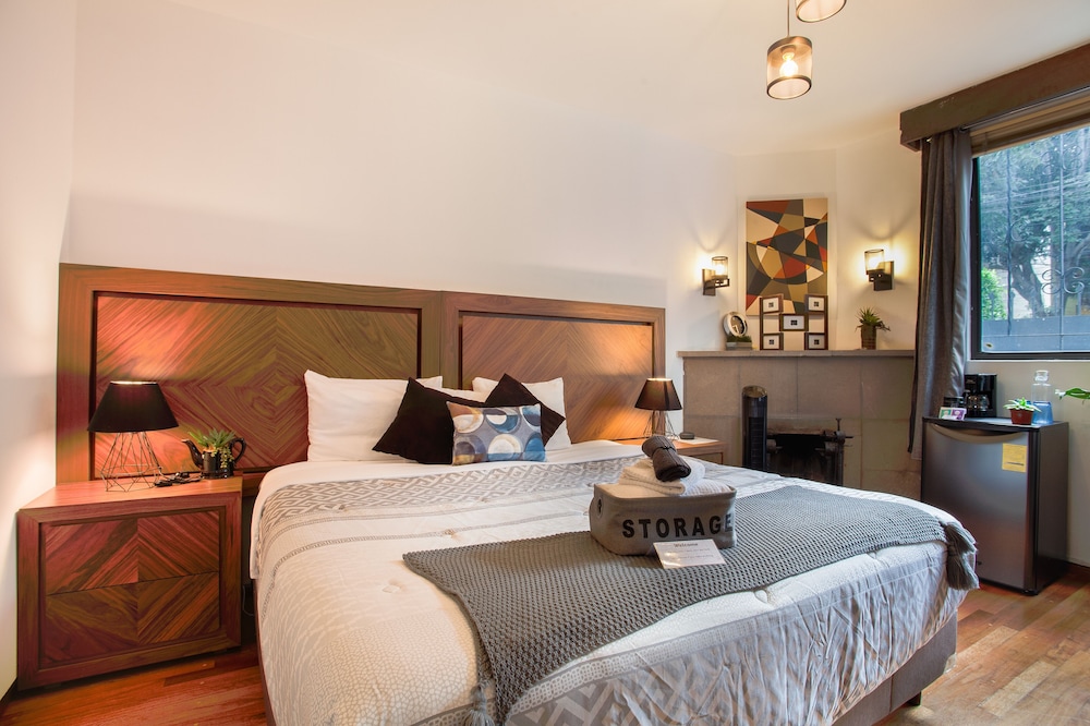 Work & Relax | Spacious & Private at a 5★ LocationNear 2 parks & City Center