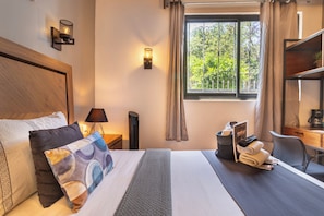 1 Schlafzimmer, Schreibtisch, Bügeleisen/Bügelbrett, kostenloses WLAN
