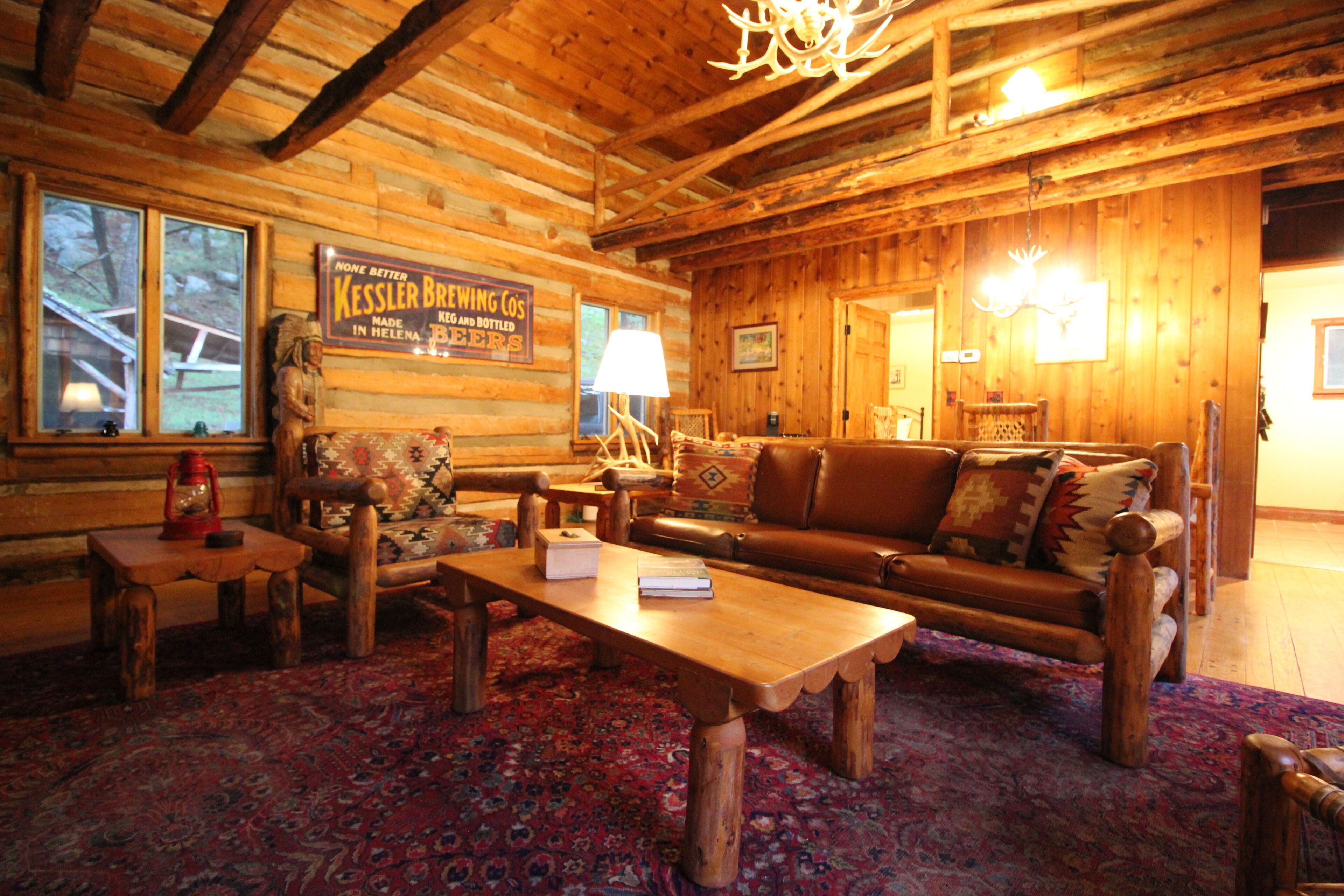 “Amazing”! “Relaxing and Peaceful” Cabin. "Montana Treasure"!