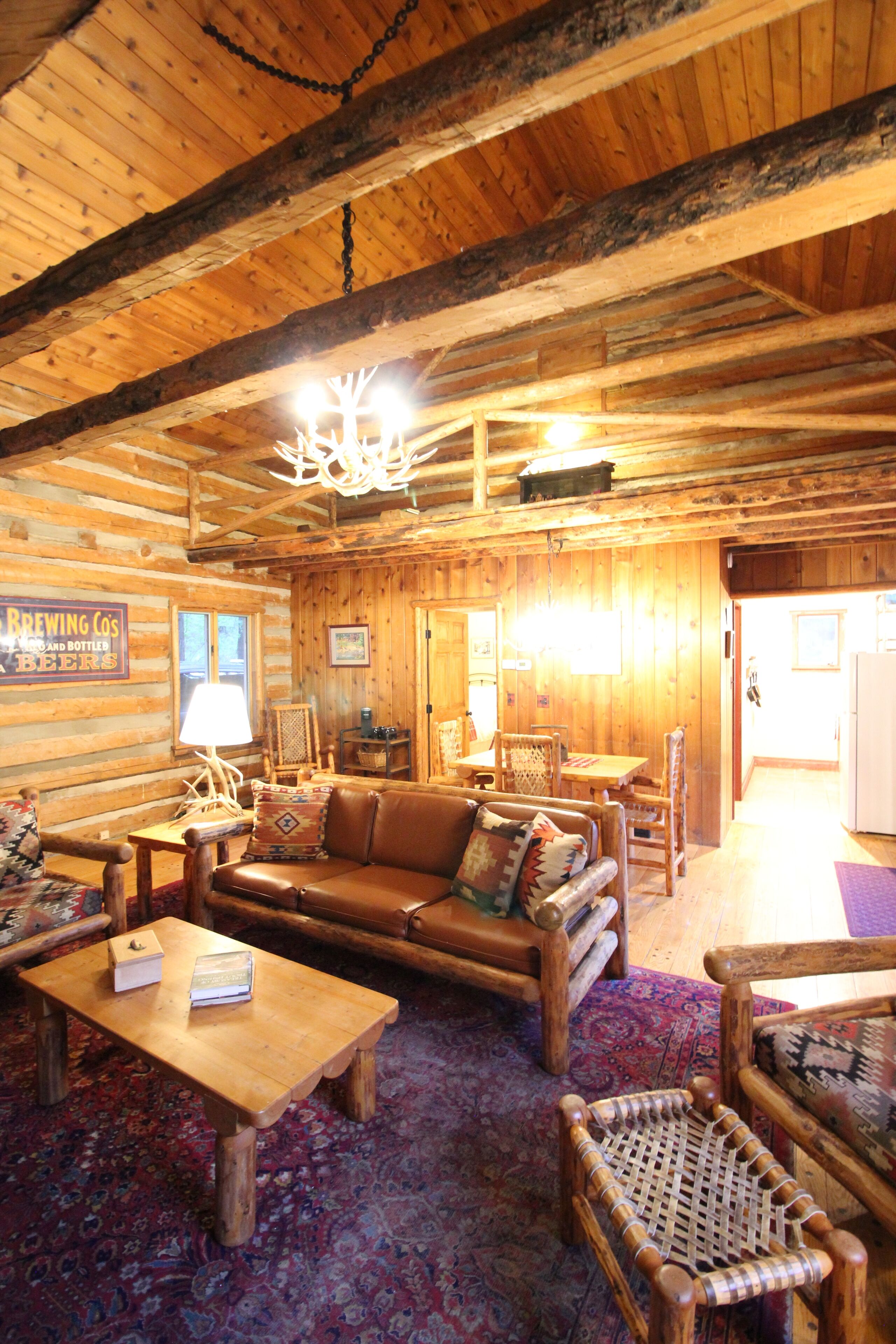 “Amazing”! “Relaxing and Peaceful” Cabin. "Montana Treasure"!