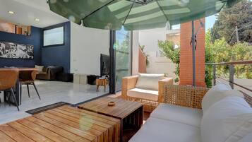 Smart TV, computer monitors, printers