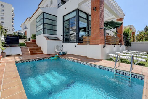 Villa in Puerto Marina with private and heated pool