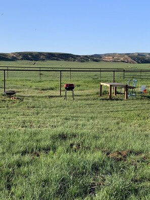 Outdoor dining - Sprawling Ranch RV Parking (Livermore)