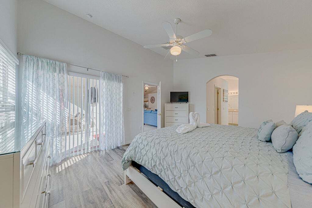 4 chambres, fer et planche à repasser, Wi-Fi gratuit, draps fournis
