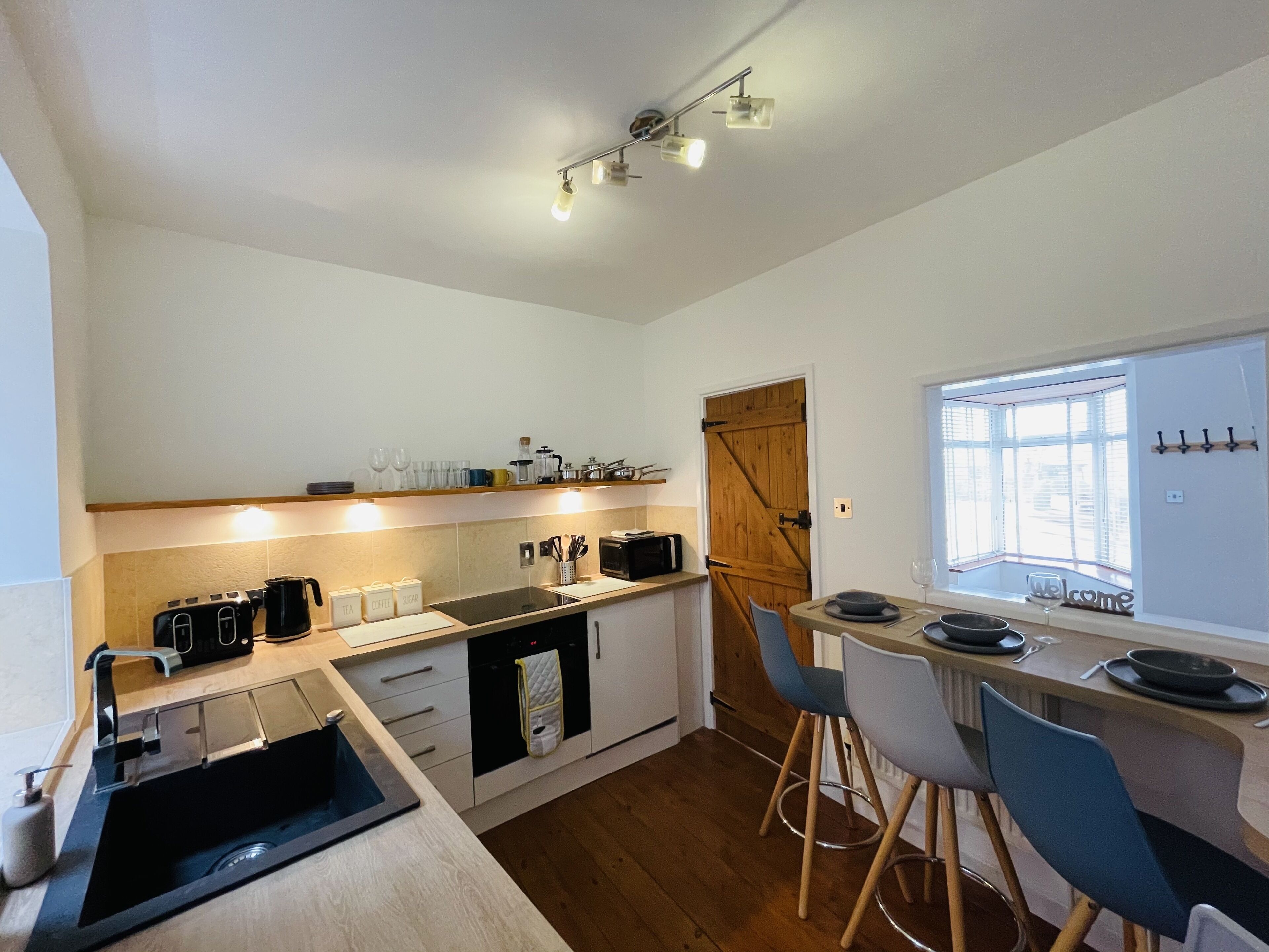New North House - Accommodation by STAYTOR