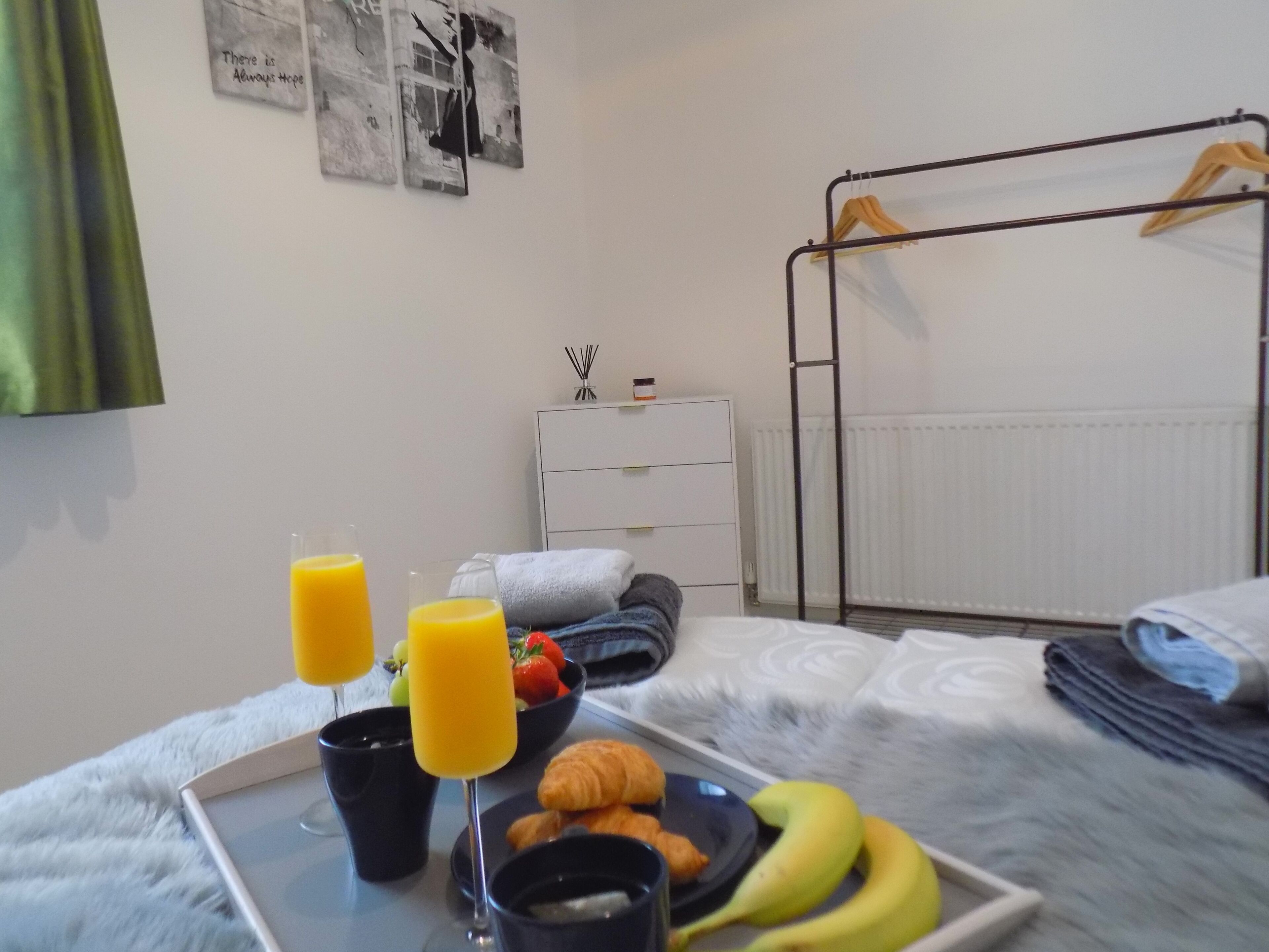 Villa Mimosa 2 - Your perfect Cardiff stay with Sotero Lettings & Management