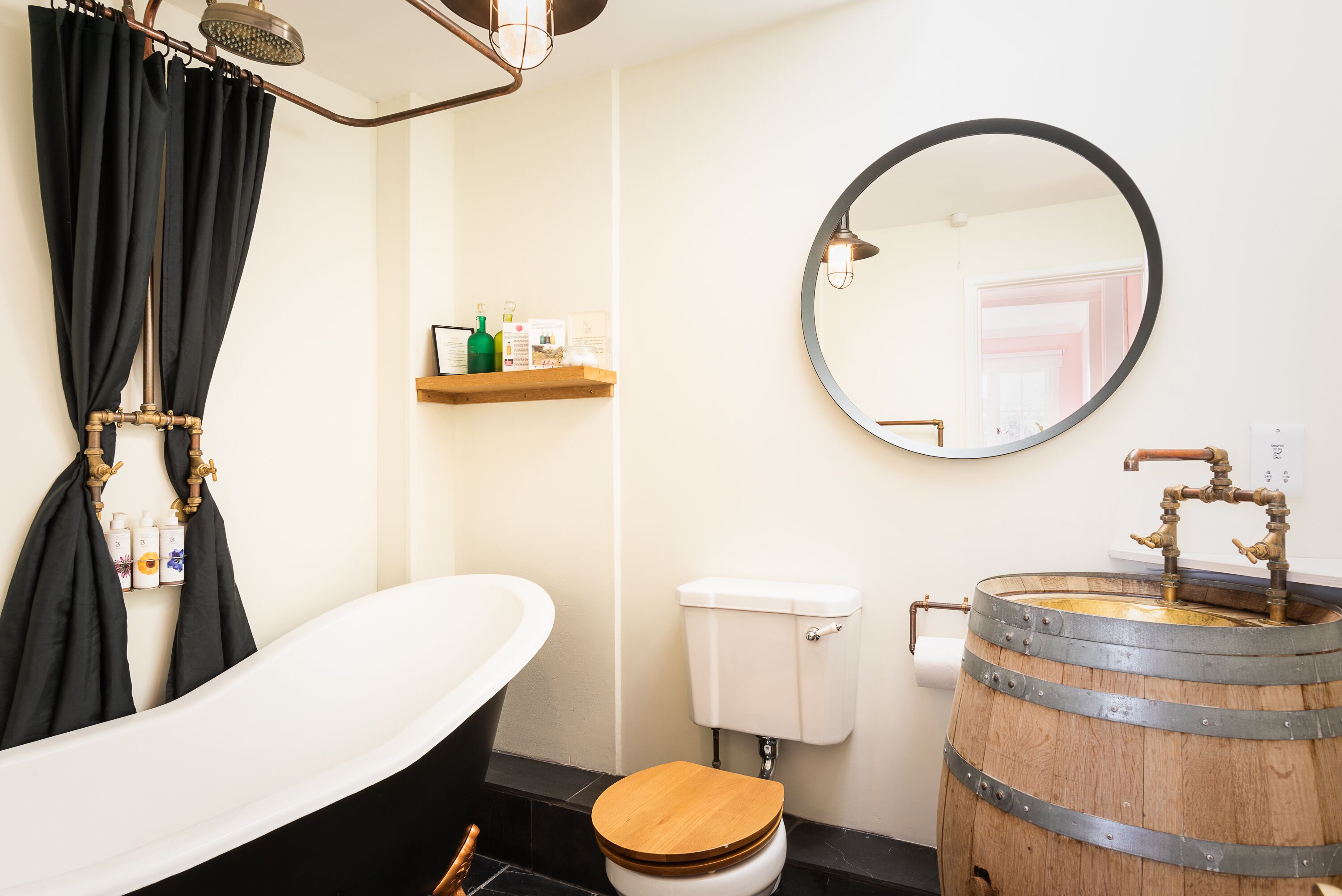 superior suite, ensuite (langmoor room) | bathroom