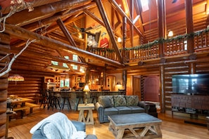 Smart TV, futbolito, libros y estéreo