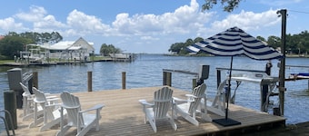 Waterfront House on Dauphin Island! Perfect Location!