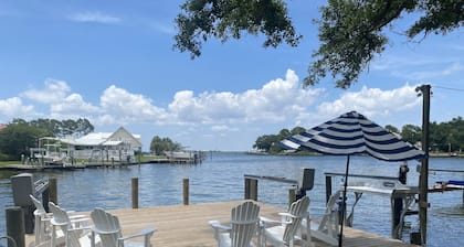 Waterfront House on Dauphin Island! Perfect Location!