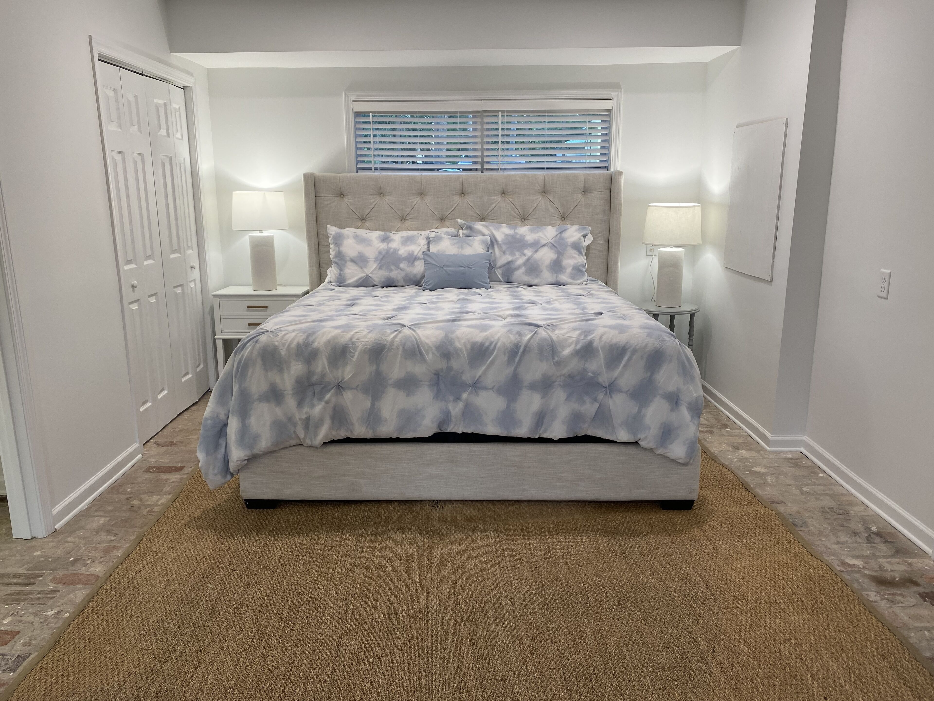 4 habitaciones, tabla de planchar con plancha y wifi gratis 