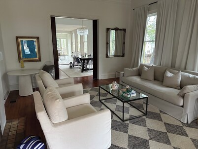 Beautiful, historic home - Private