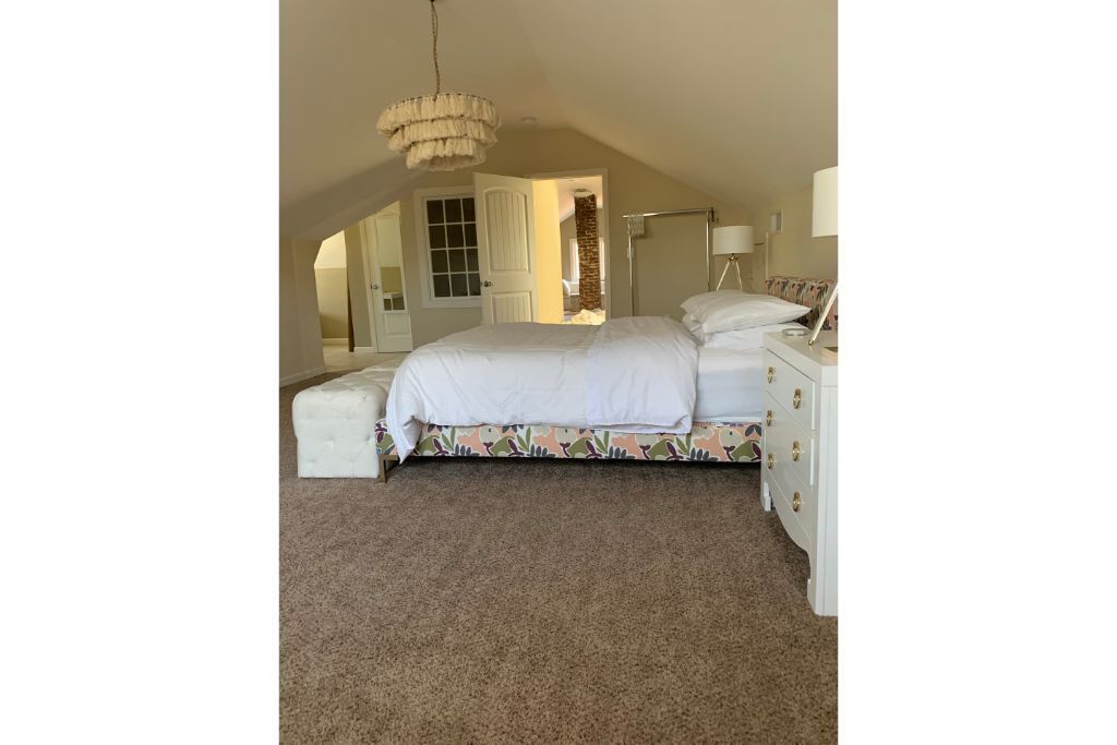 Beautiful, historic home - Private