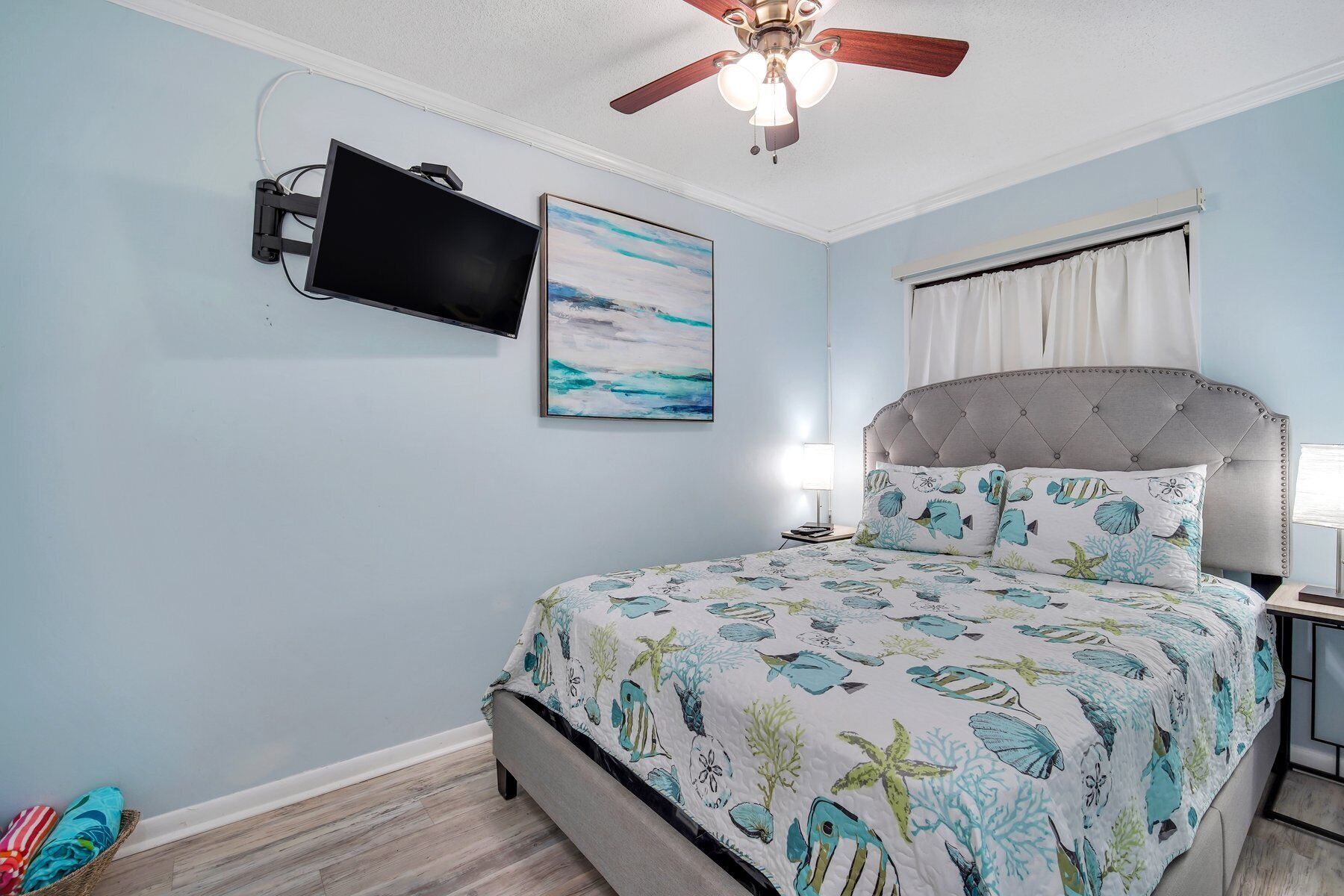 3 bedrooms, iron/ironing board, free WiFi, bed sheets