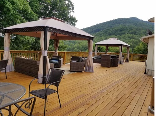 "Dragonfly" guestroom at bed and breakfast on 11 park-like acres