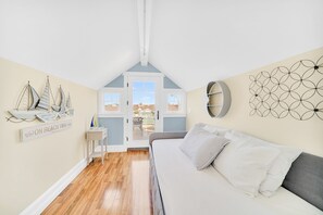 5 bedrooms, free WiFi, bed sheets