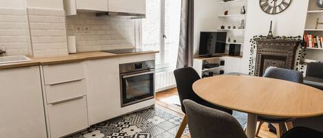 Tables à manger, îlots de cuisine