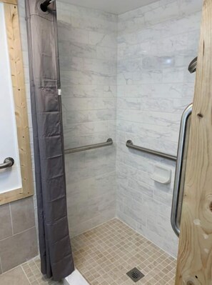 Shower, towels