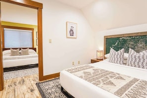 3 bedrooms, travel crib, free WiFi, bed sheets