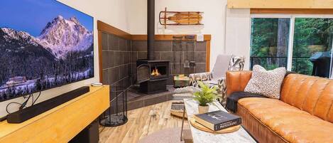 Smart TV, fireplace, offices