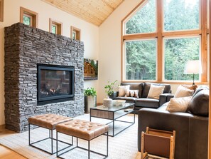 Smart TV, fireplace - Tranquil Luxury Forest Chalet ~ Hot Tub, A/C & Gourmet Kitchen! Minutes to PNW Exploration (Glacier)