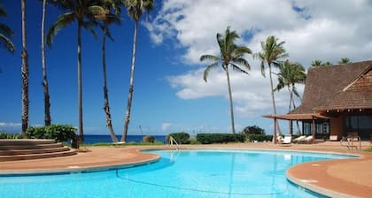 Kepuhi Beachfront Lofted Studio w/pool & BBQ. Remote and Private. Hawaii's best.