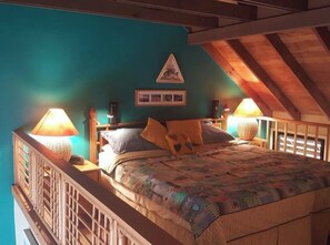2 bedrooms, desk, free WiFi, bed sheets