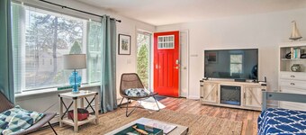 Cape Cod Escape ~ 2 Mi To Beaches & Dining!