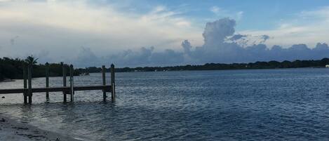 Vlak bij het strand, strandlakens