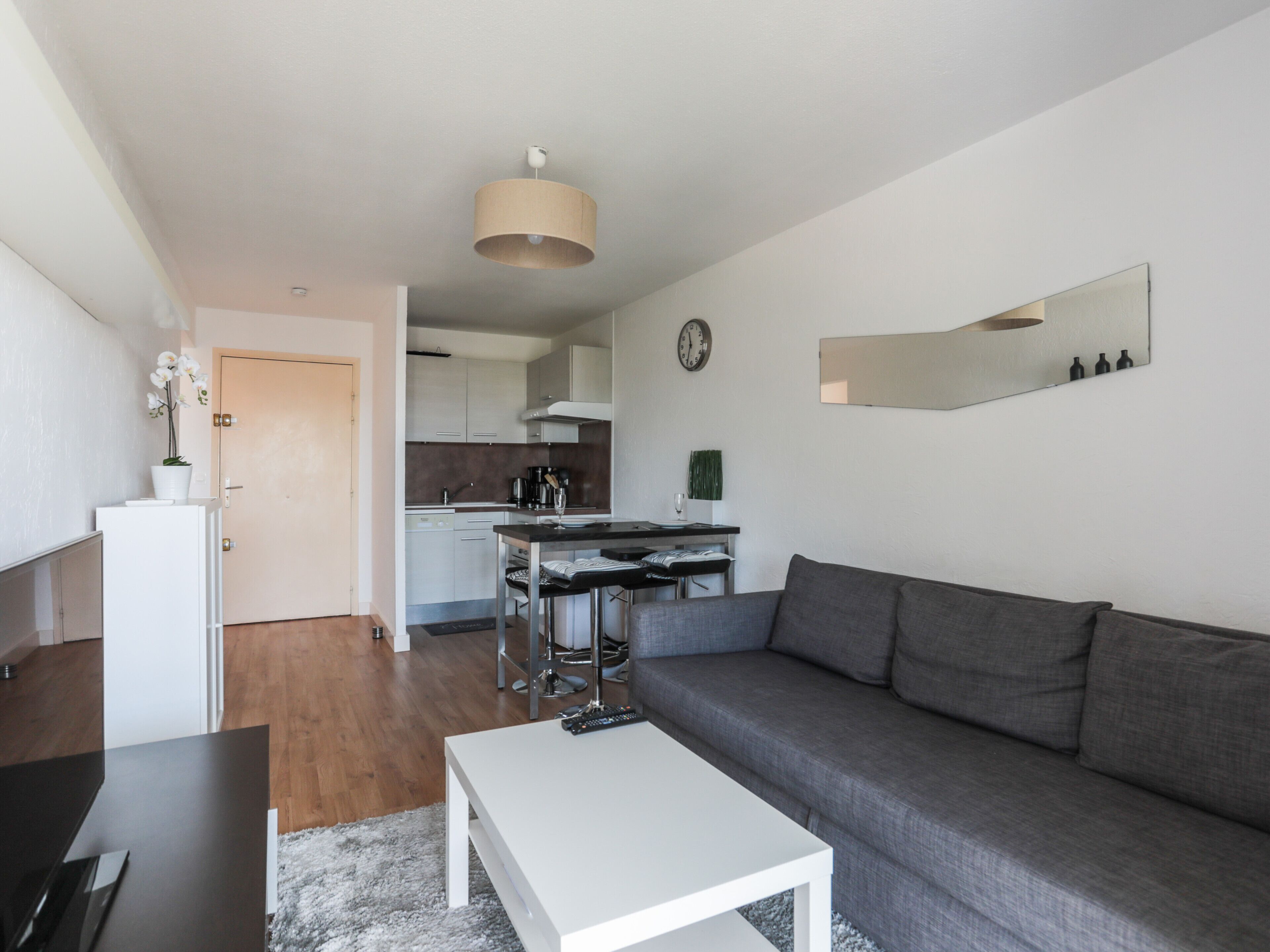 Nice flat with pool and terrace in Mandelieu-la-Napoule - Welkeys