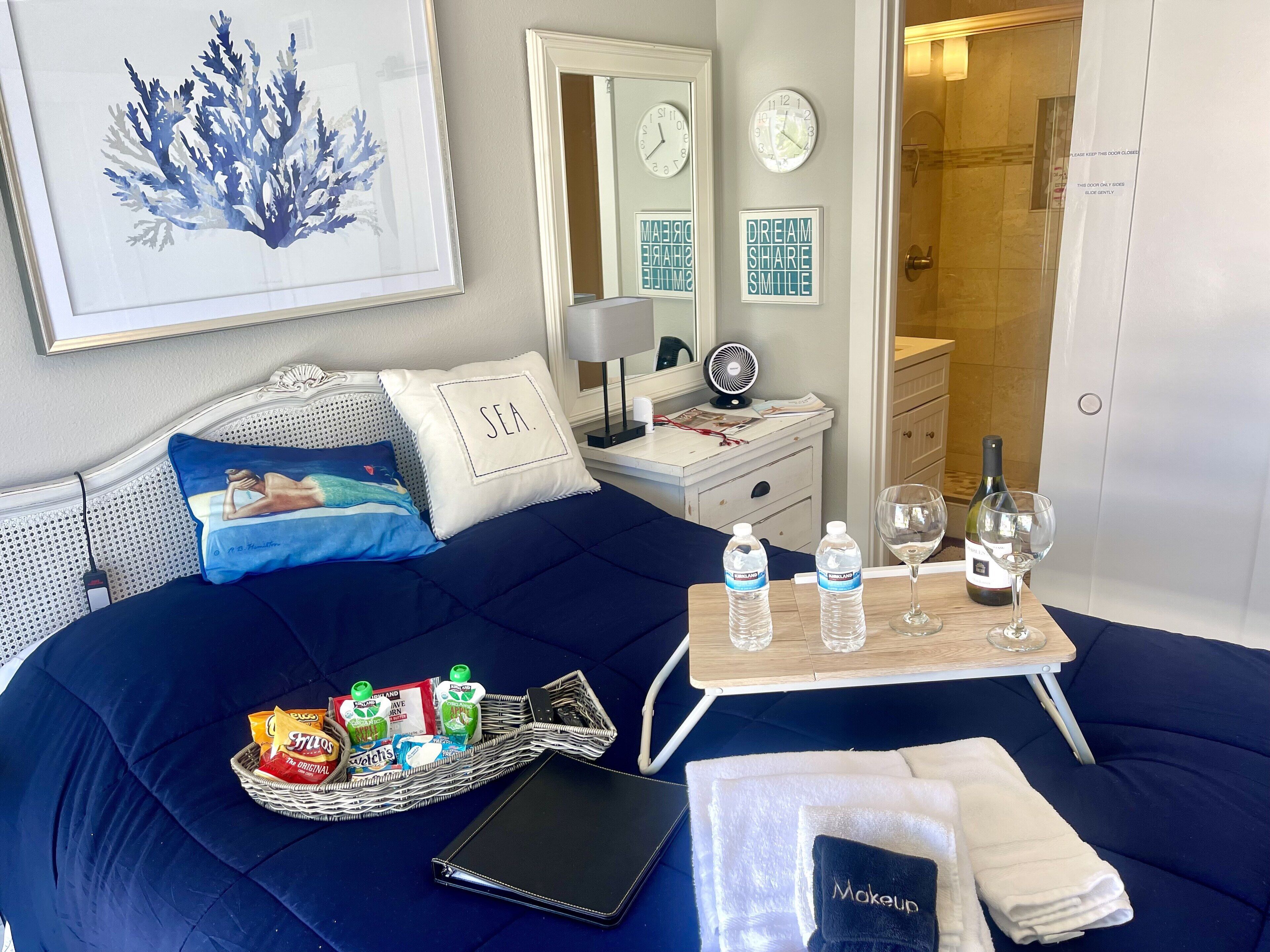 Serene Del Mar Beach Private Entrance 1 BD 1 BA Suite.