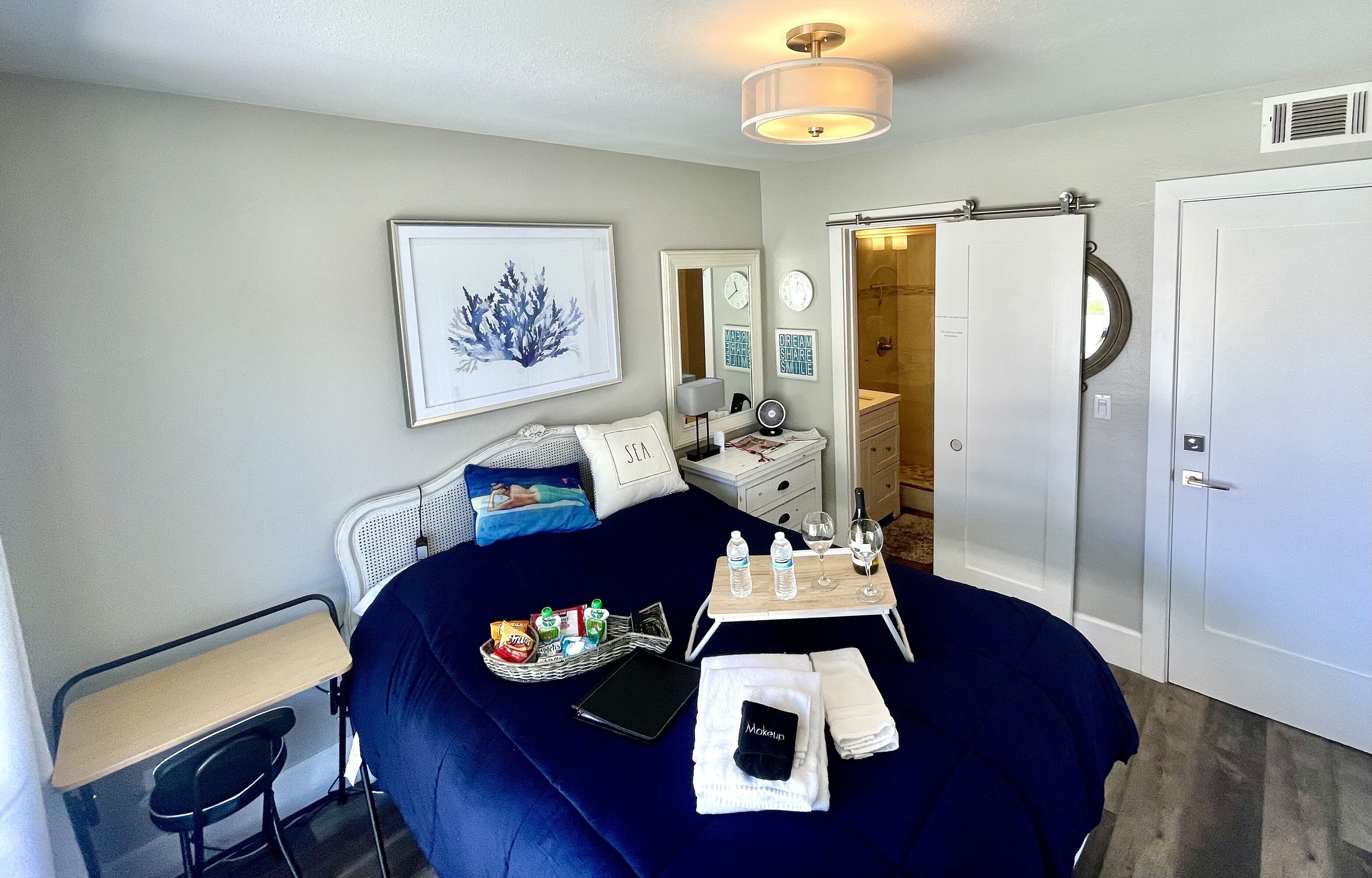 Serene Del Mar Beach Private Entrance 1 BD 1 BA Suite.