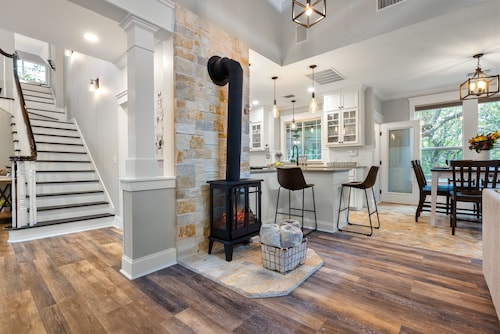 Renovated w/ Pool, Hot Tub, Games & Backyard Activities!