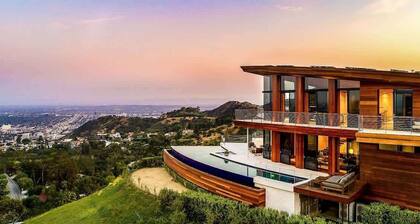 HOLLYWOOD ELITE - KIINNIKKEET RUNYONILLE, KAUPUNGILLE JA RAVINTOLAISILLE