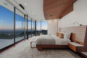 5 Schlafzimmer, Bügeleisen/Bügelbrett, kostenloses WLAN, Bettwäsche